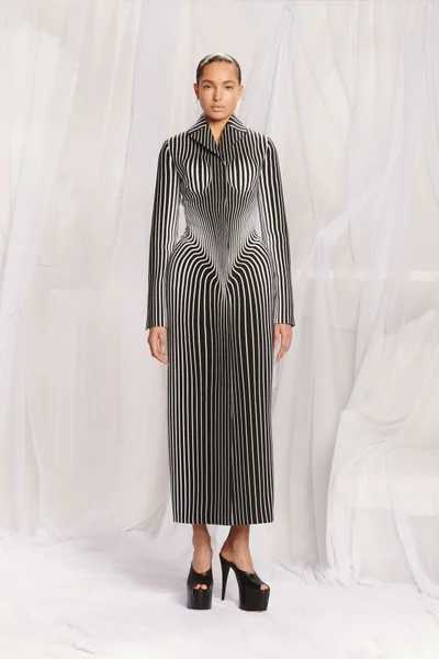 Look 1
